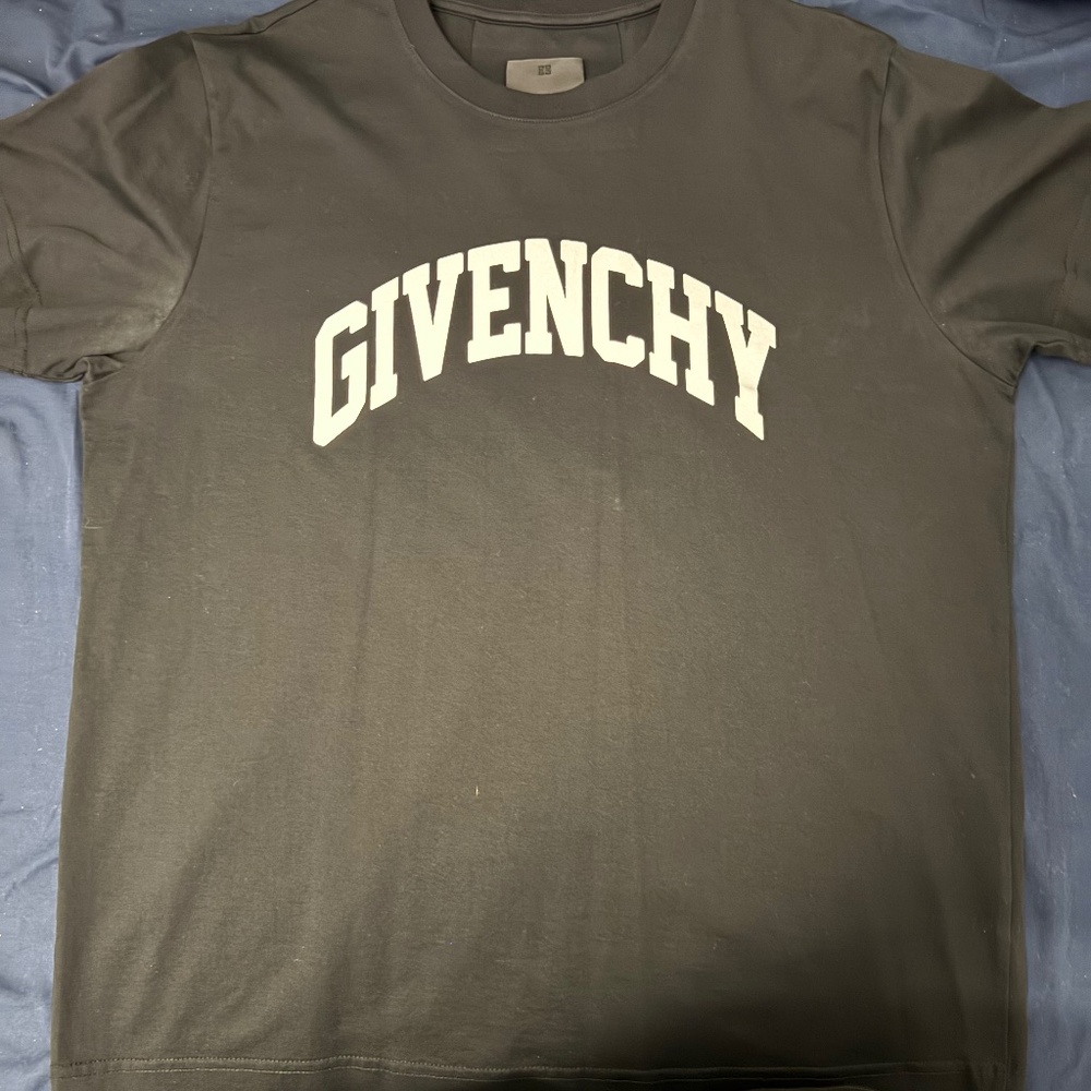 Givenchy T-shirt